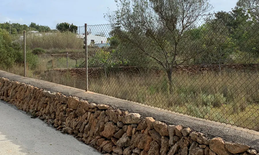 Cómo obtener permisos para vallados en zonas protegidas de Mallorca: guía paso a paso